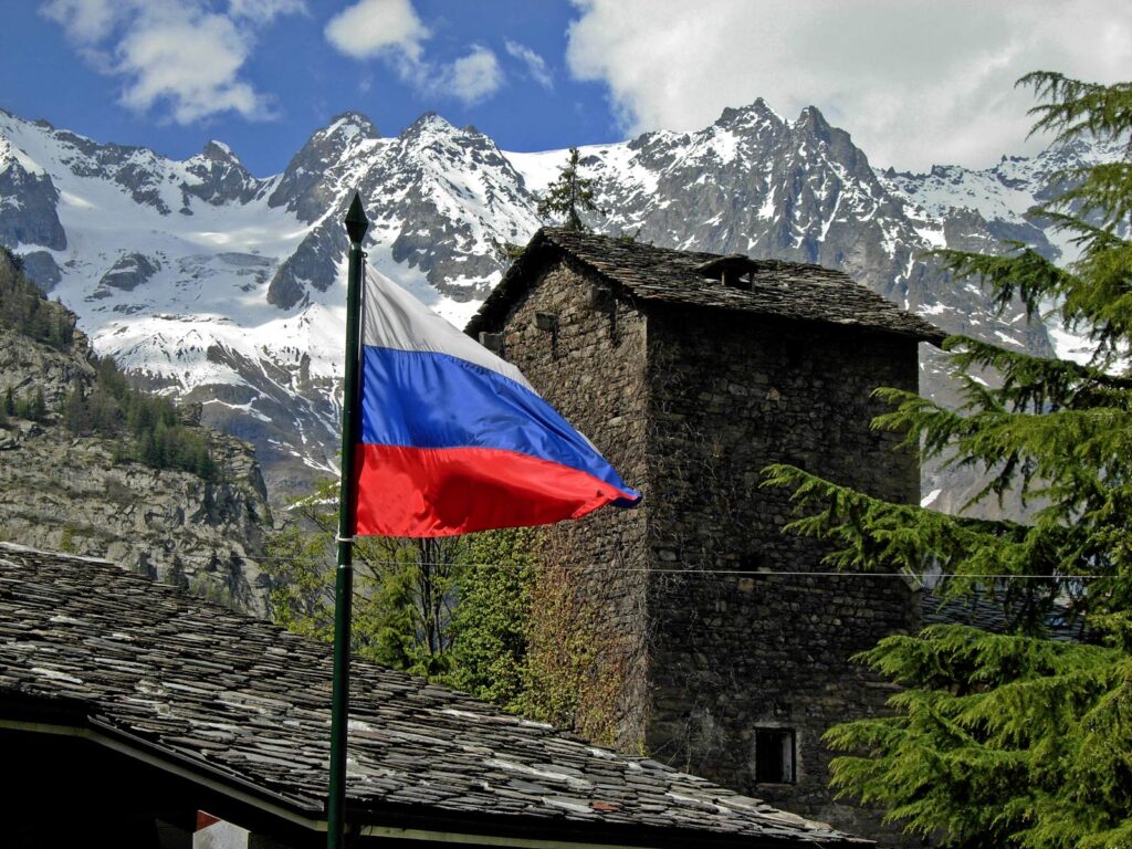 La torre Malluquin a Courmayeur Mont Blanc.